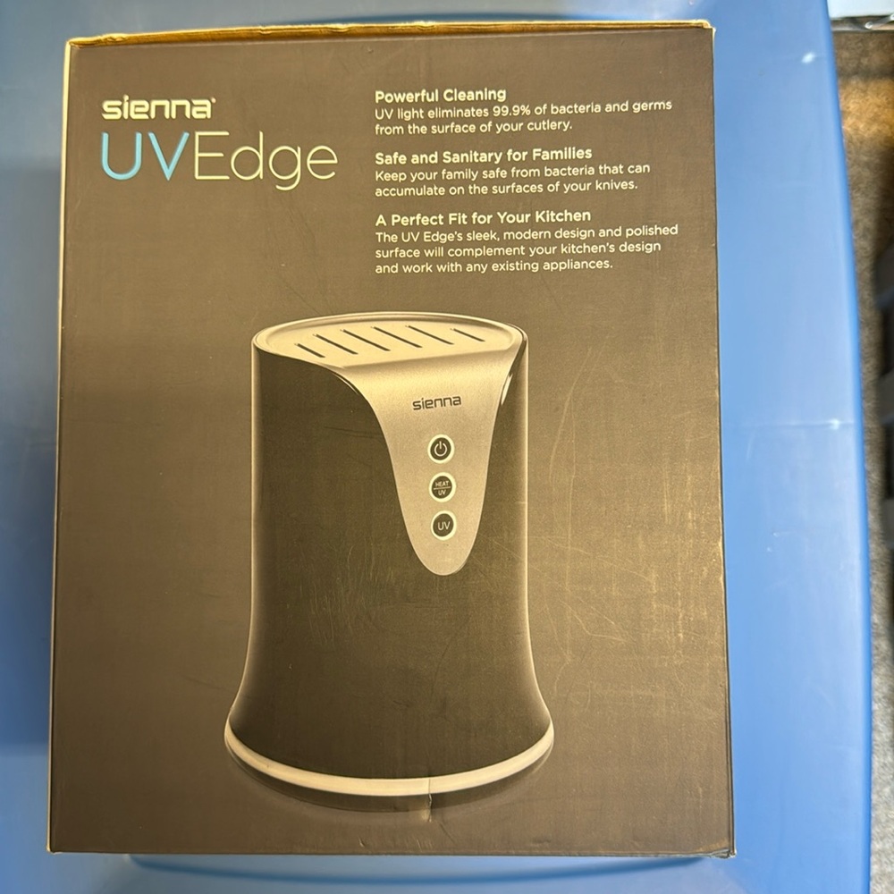 NIB Sienna UV edge knife sanitizer, great gift!